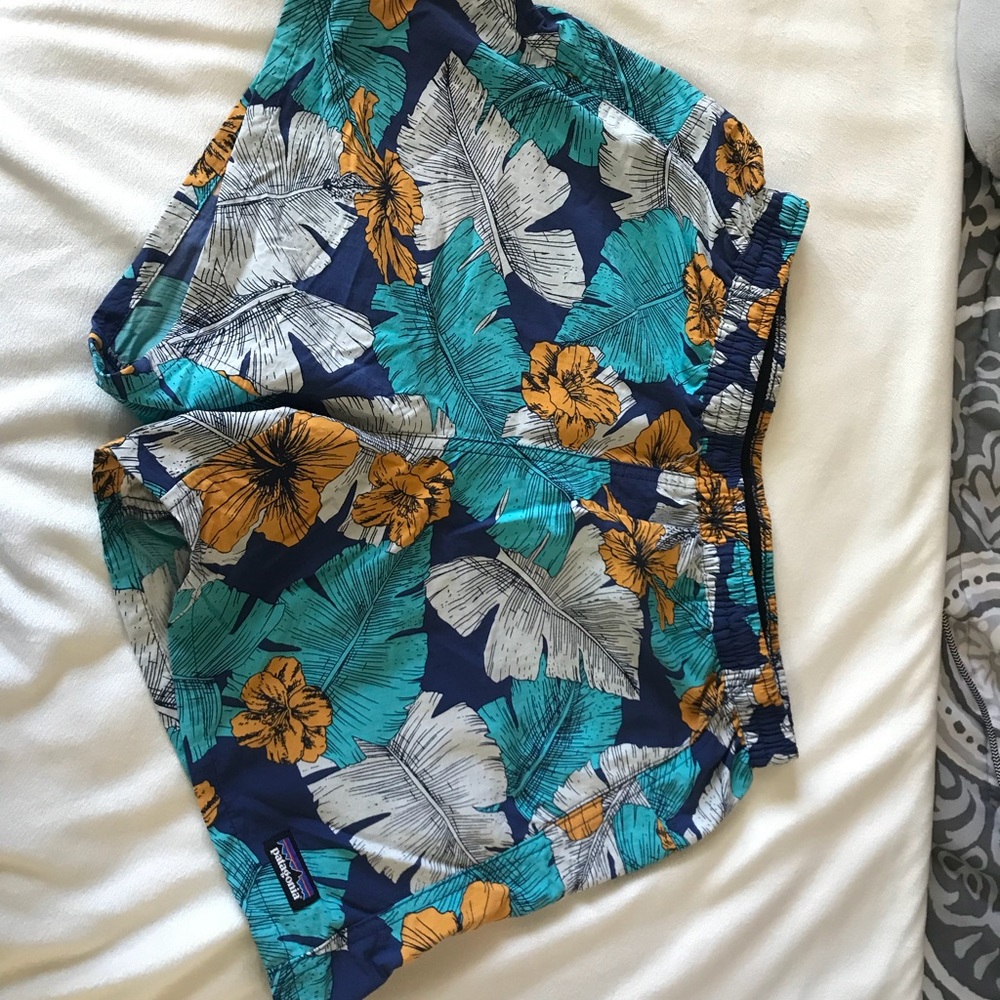 Patagonia baggies - 5 inch
